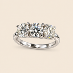 Anello Trilogy argento 925 con moissanite - vista frontale